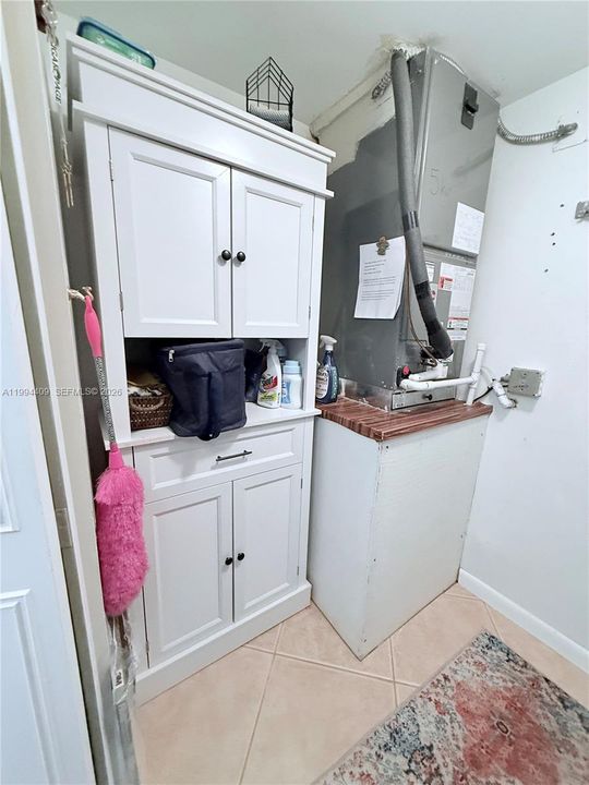 На продажу: $149,500 (2 спален, 1 ванн, 935 Квадратных фут)