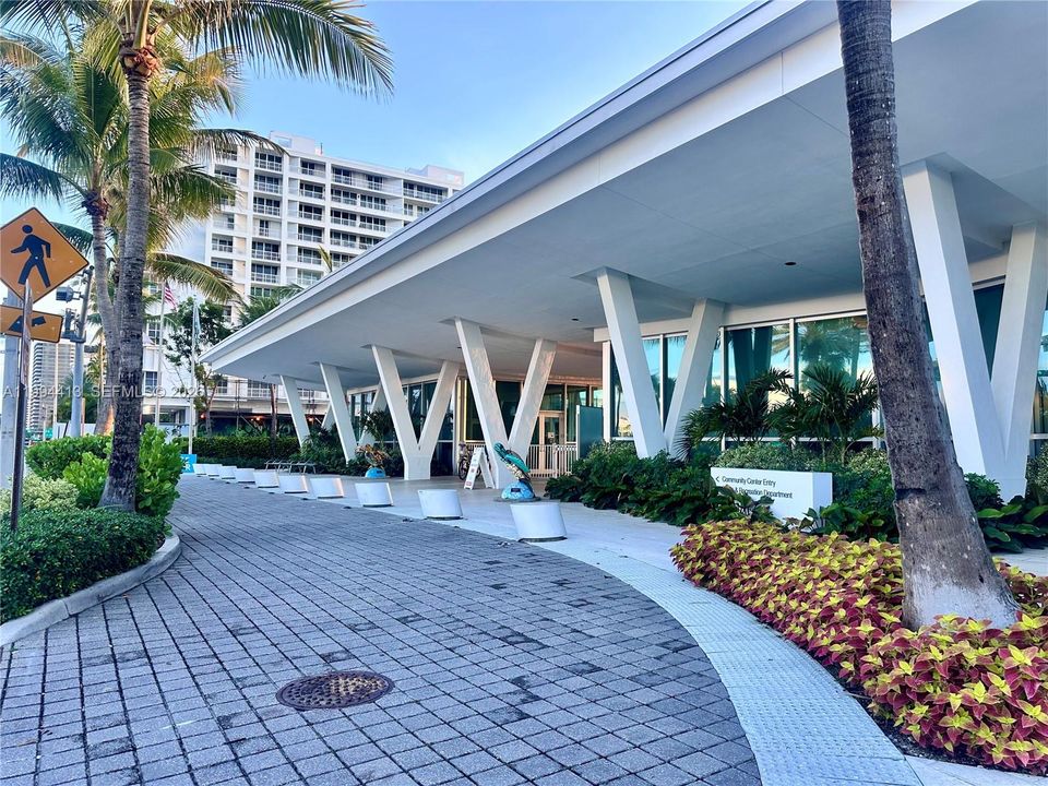 出租: $3,850 (2 贝兹, 2 浴室, 1195 平方英尺)