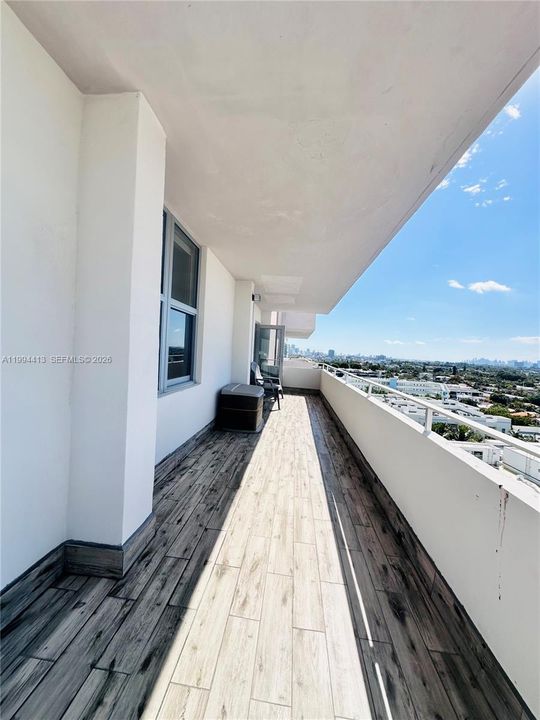 出租: $3,850 (2 贝兹, 2 浴室, 1195 平方英尺)