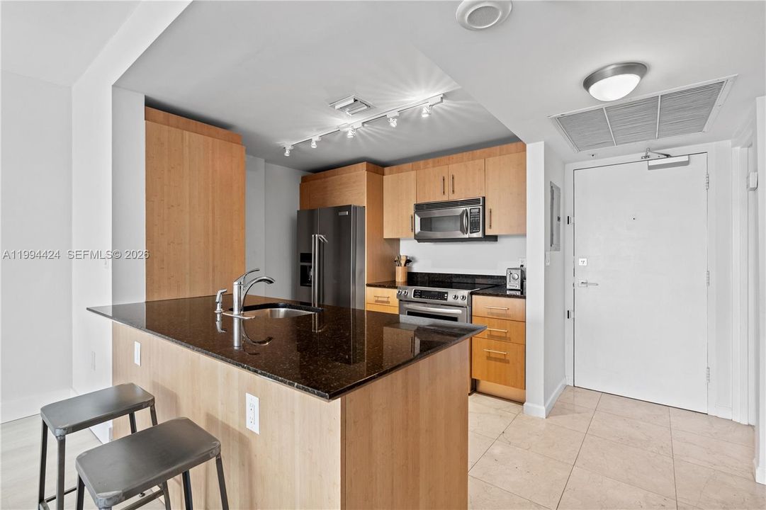Activo con contrato: $657,000 (1 camas, 1 baños, 896 Pies cuadrados)