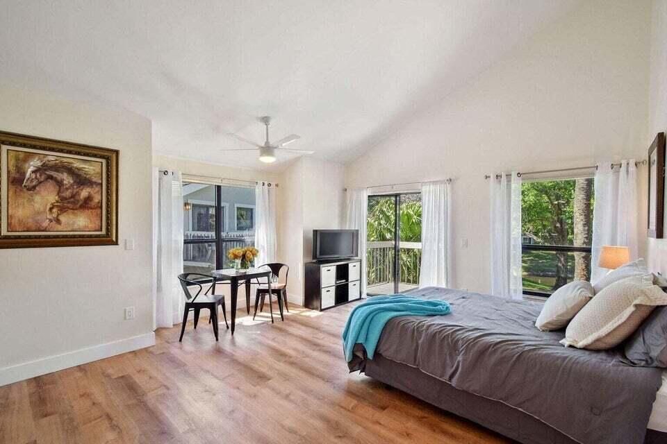 508 Studio Bedroom