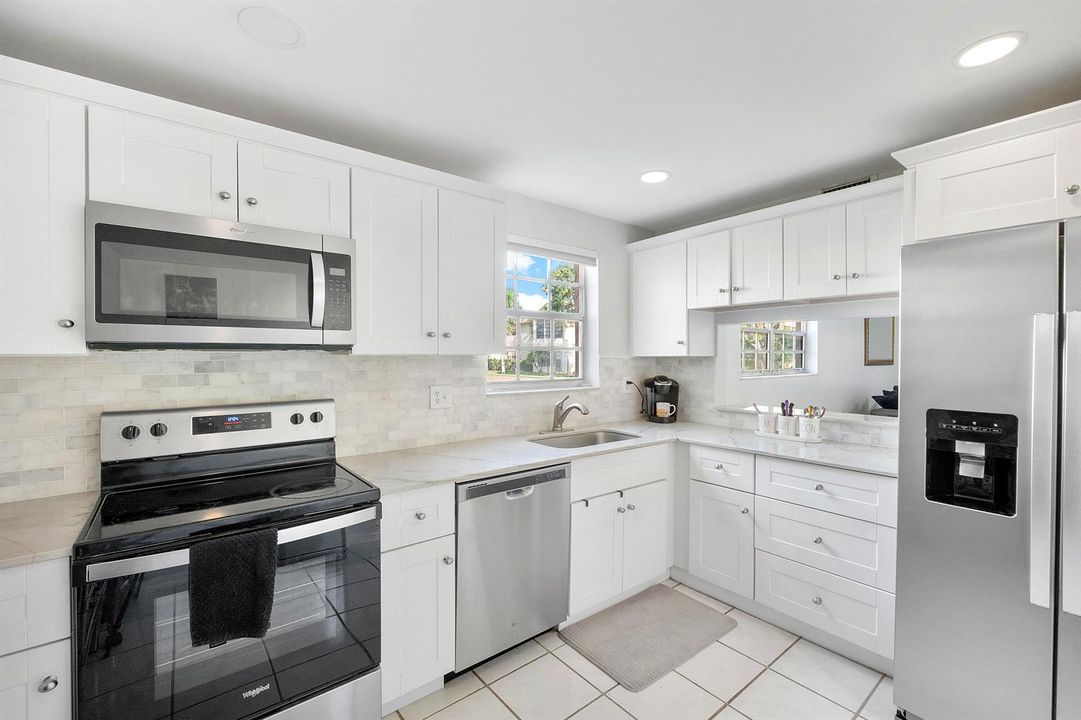 1700 Dover Rd_006