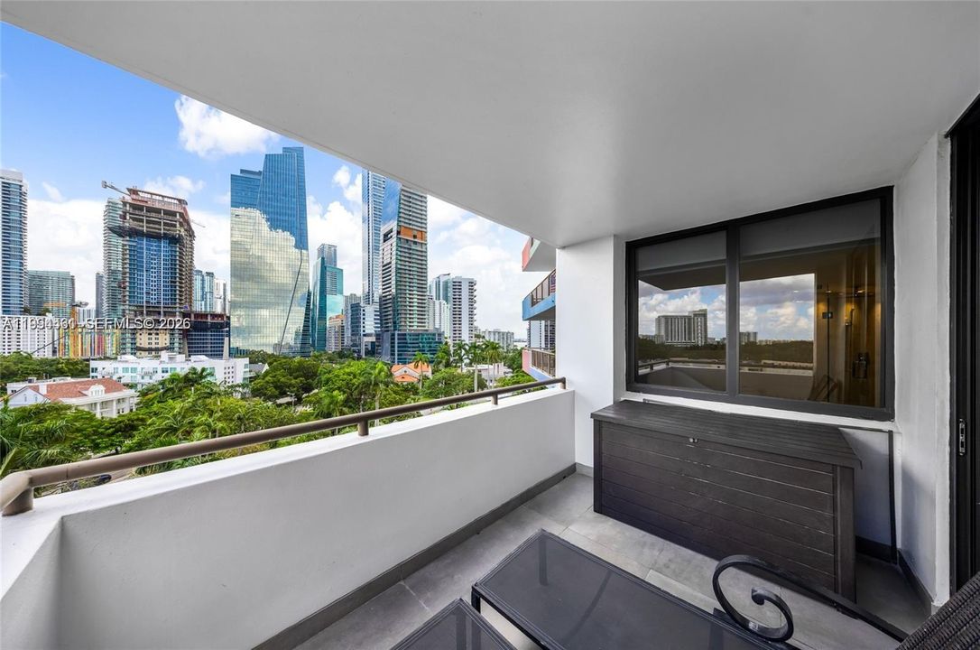 Недавно продано: $1,599,000 (3 спален, 3 ванн, 2403 Квадратных фут)