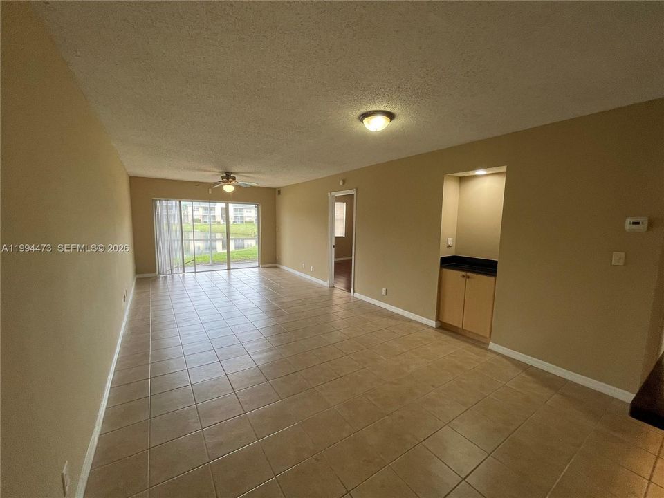 En Renta: $2,250 (2 camas, 2 baños, 1020 Pies cuadrados)