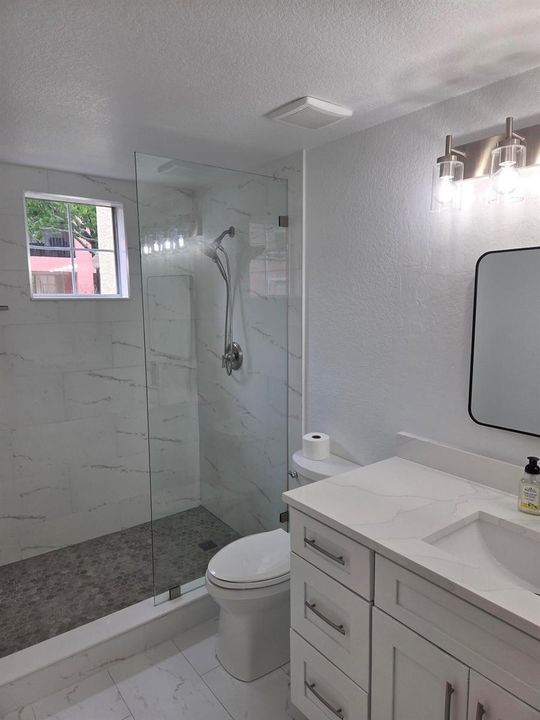 primary bathroom 3