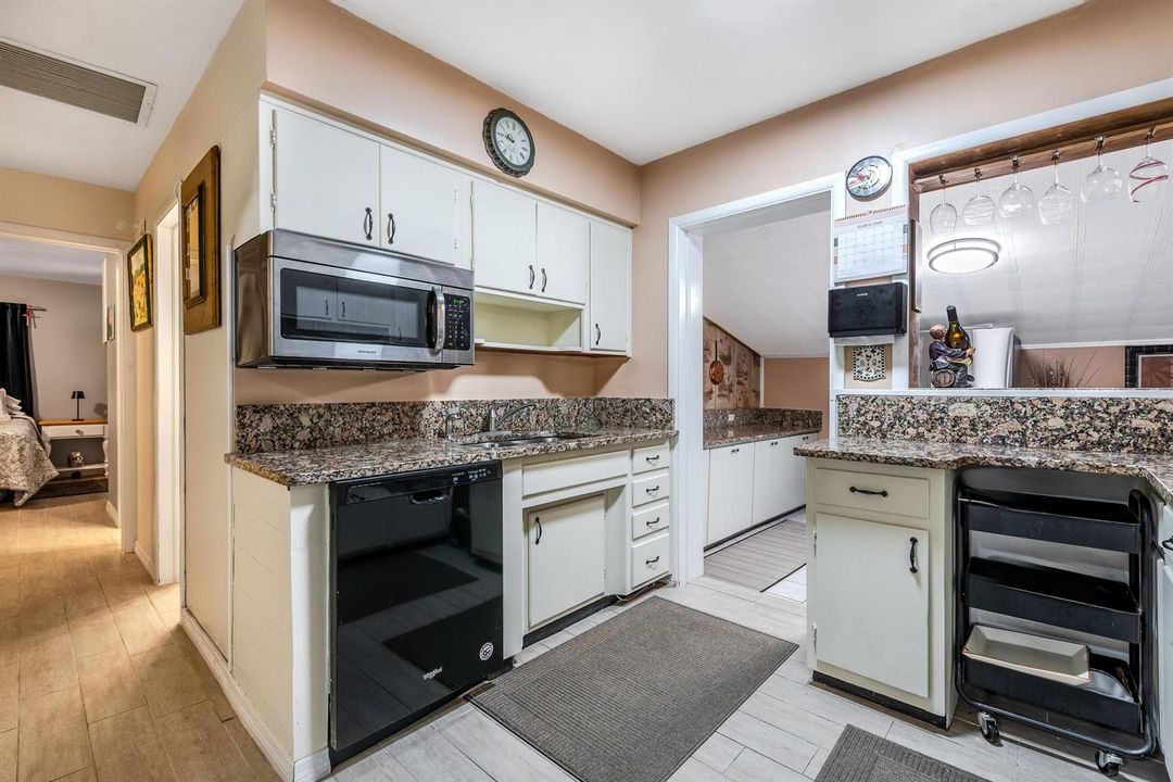 7111Washingtonave.Lantana-5