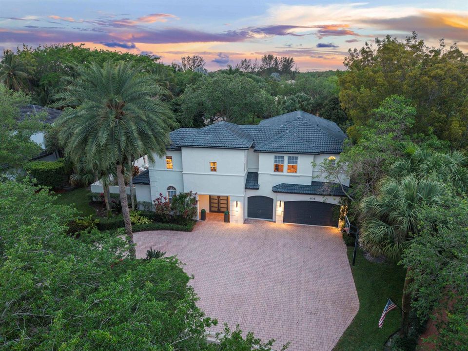 6015 Pinewood Ave twilight_003