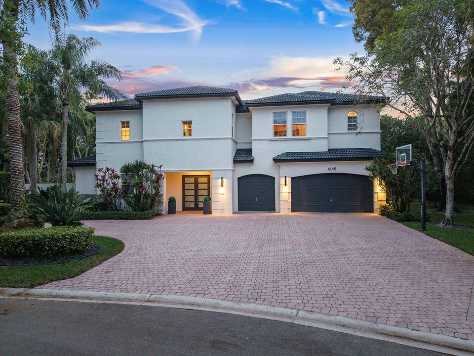 6015 Pinewood Ave twilight_001