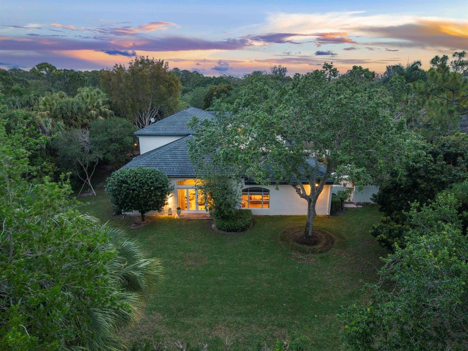 6015 Pinewood Ave twilight_010
