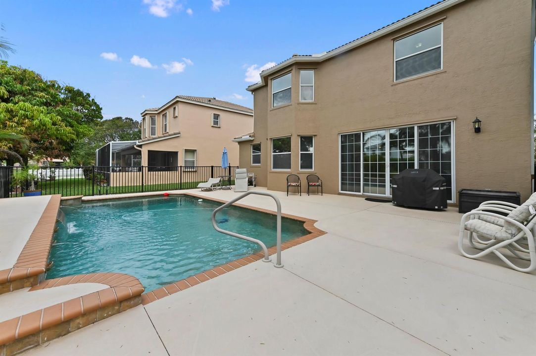 40 Backyard 03