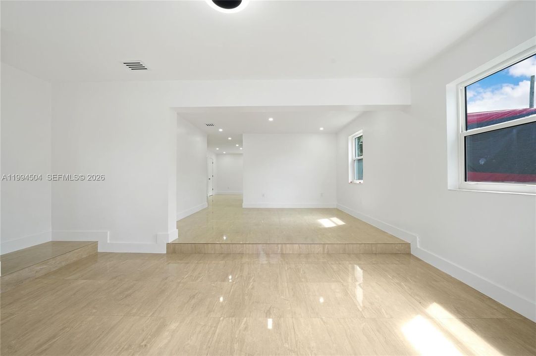 En Venta: $900,000 (0 camas, 0 baños, 2495 Pies cuadrados)