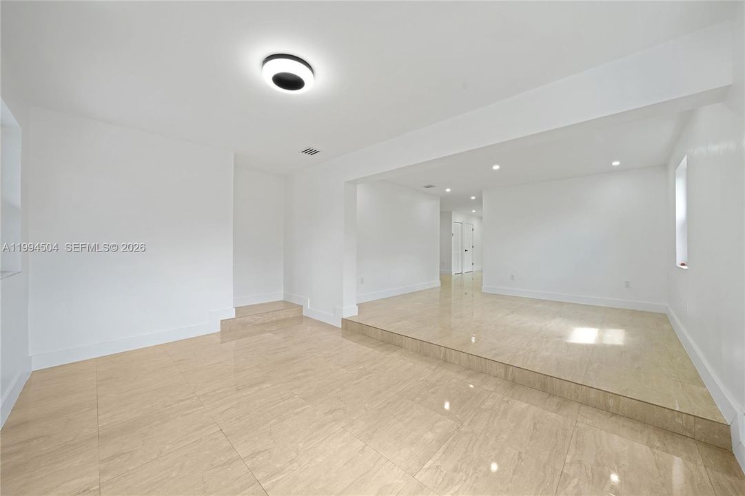 En Venta: $900,000 (0 camas, 0 baños, 2495 Pies cuadrados)