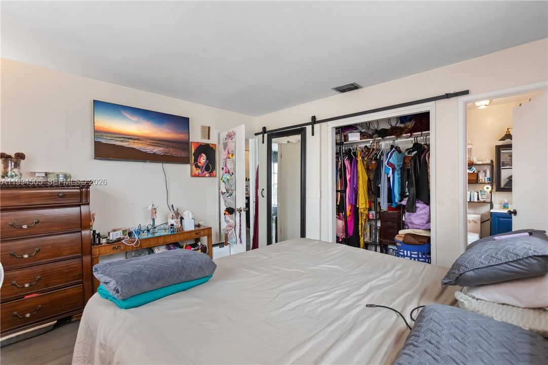 Activo con contrato: $379,000 (3 camas, 2 baños, 1287 Pies cuadrados)