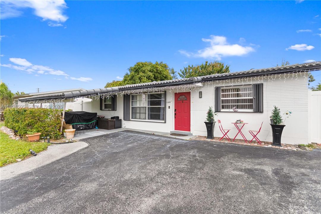 Activo con contrato: $379,000 (3 camas, 2 baños, 1287 Pies cuadrados)