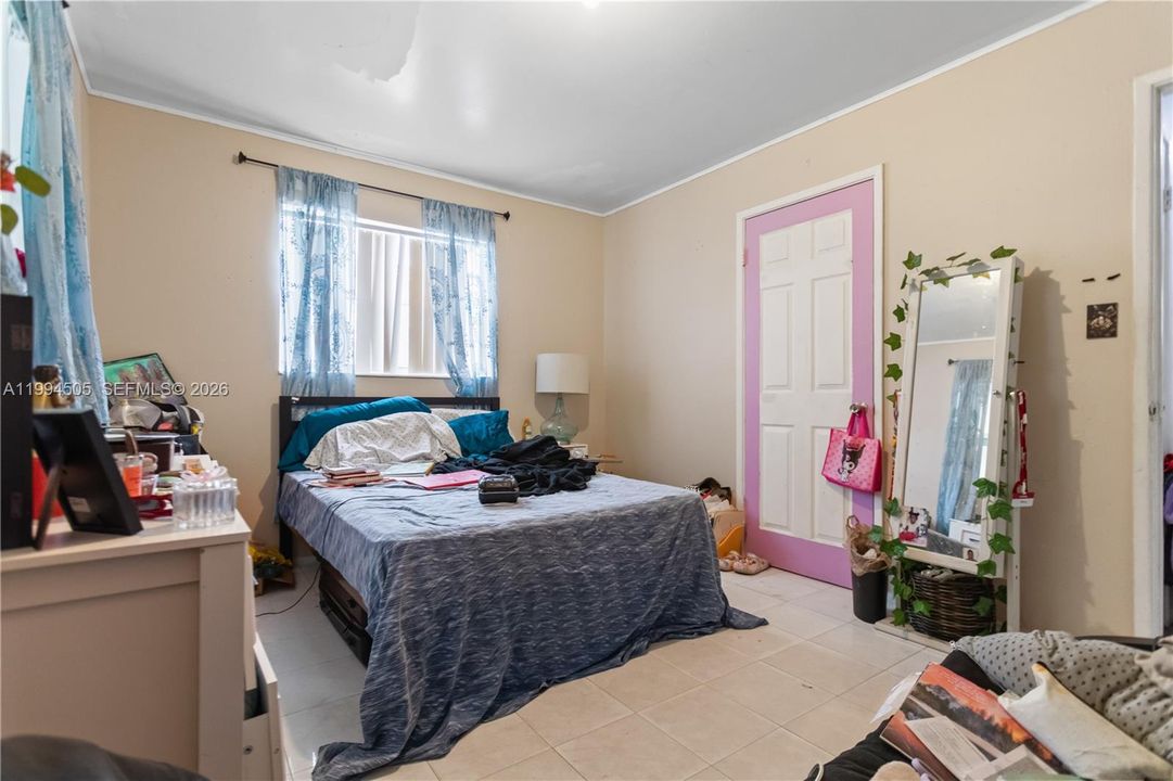 Activo con contrato: $379,000 (3 camas, 2 baños, 1287 Pies cuadrados)