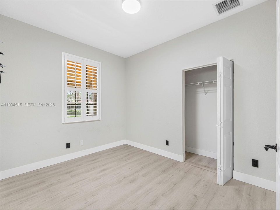 В аренду: $3,400 (3 спален, 2 ванн, 1222 Квадратных фут)