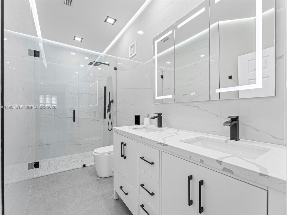 В аренду: $3,400 (3 спален, 2 ванн, 1222 Квадратных фут)