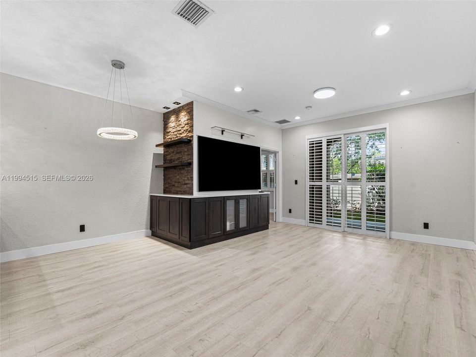 В аренду: $3,400 (3 спален, 2 ванн, 1222 Квадратных фут)