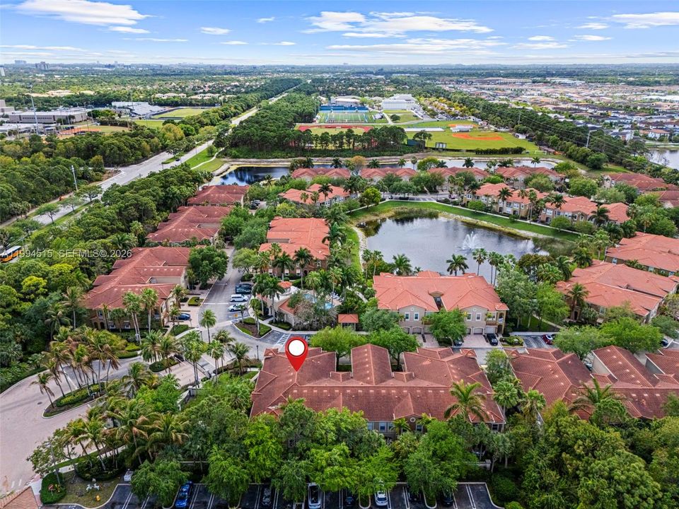 В аренду: $3,400 (3 спален, 2 ванн, 1222 Квадратных фут)