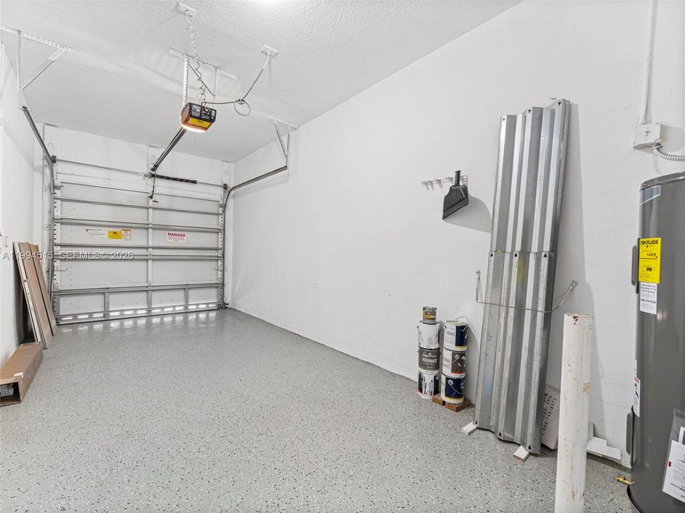 В аренду: $3,400 (3 спален, 2 ванн, 1222 Квадратных фут)
