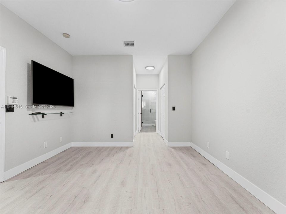 В аренду: $3,400 (3 спален, 2 ванн, 1222 Квадратных фут)