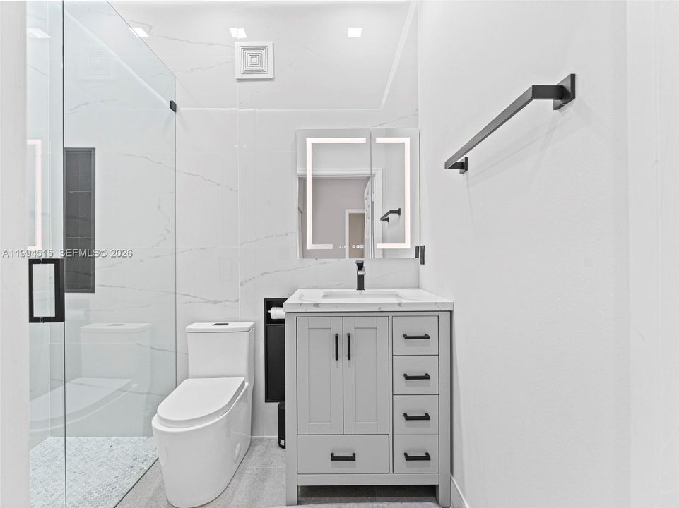 В аренду: $3,400 (3 спален, 2 ванн, 1222 Квадратных фут)