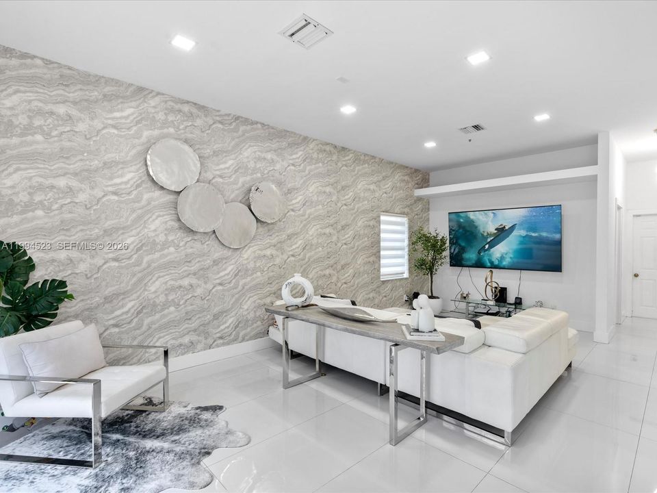 For Sale: $1,300,000 (4 beds, 3 baths, 2513 Square Feet)