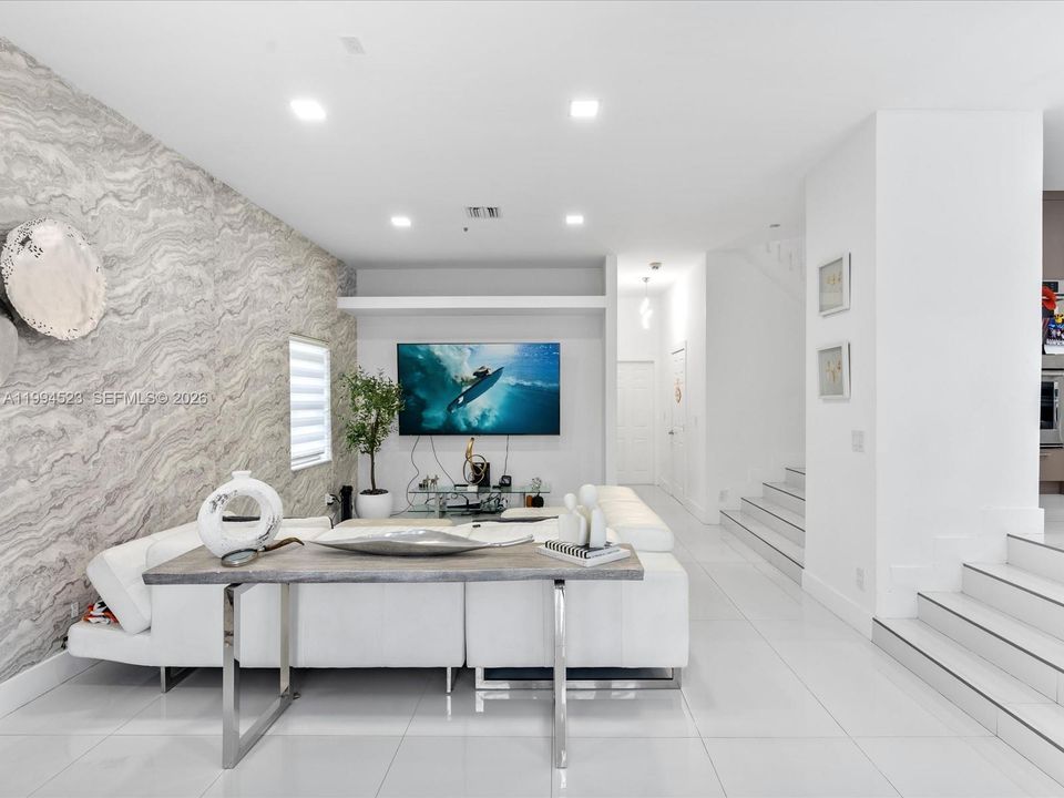 For Sale: $1,300,000 (4 beds, 3 baths, 2513 Square Feet)