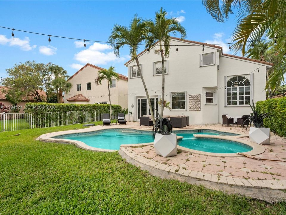 For Sale: $1,300,000 (4 beds, 3 baths, 2513 Square Feet)