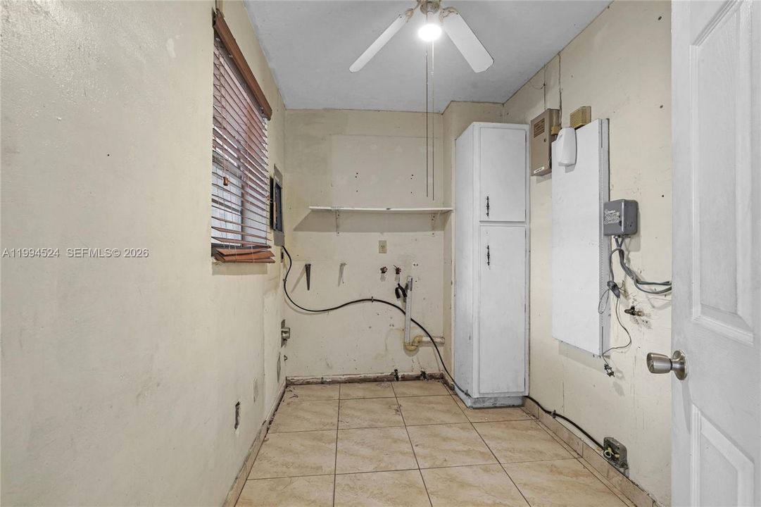 En Venta: $355,000 (2 camas, 2 baños, 1452 Pies cuadrados)
