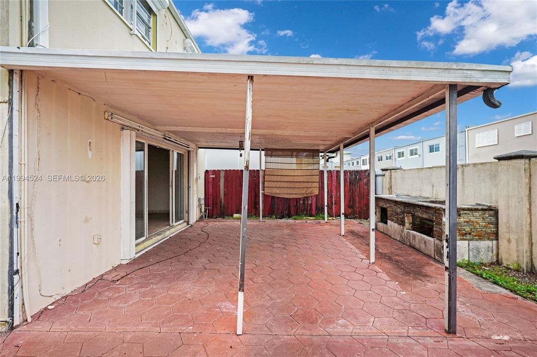 En Venta: $355,000 (2 camas, 2 baños, 1452 Pies cuadrados)