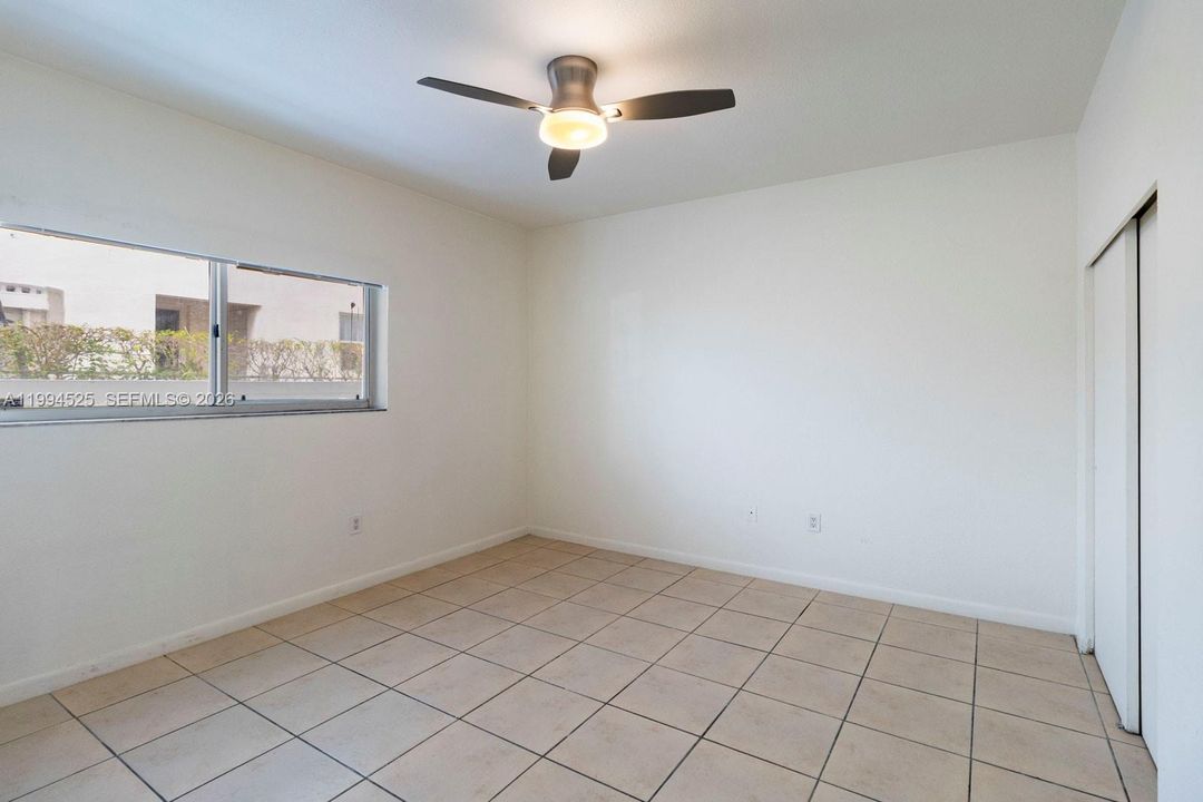 Active With Contract: $2,500 (2 beds, 2 baths, 1064 Square Feet)