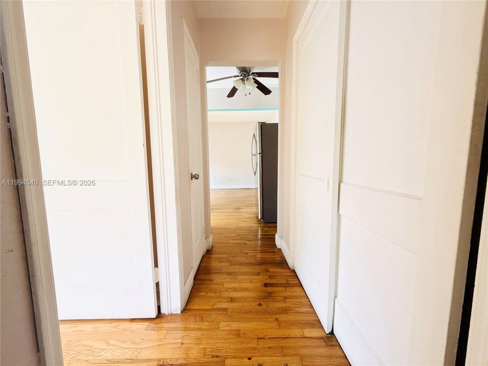 For Sale: $210,000 (1 beds, 1 baths, 460 Square Feet)