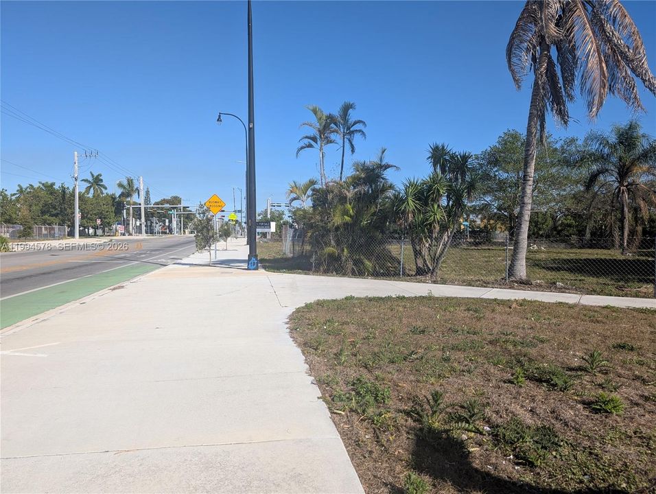 En Venta: $600,000 (0.23 acres)
