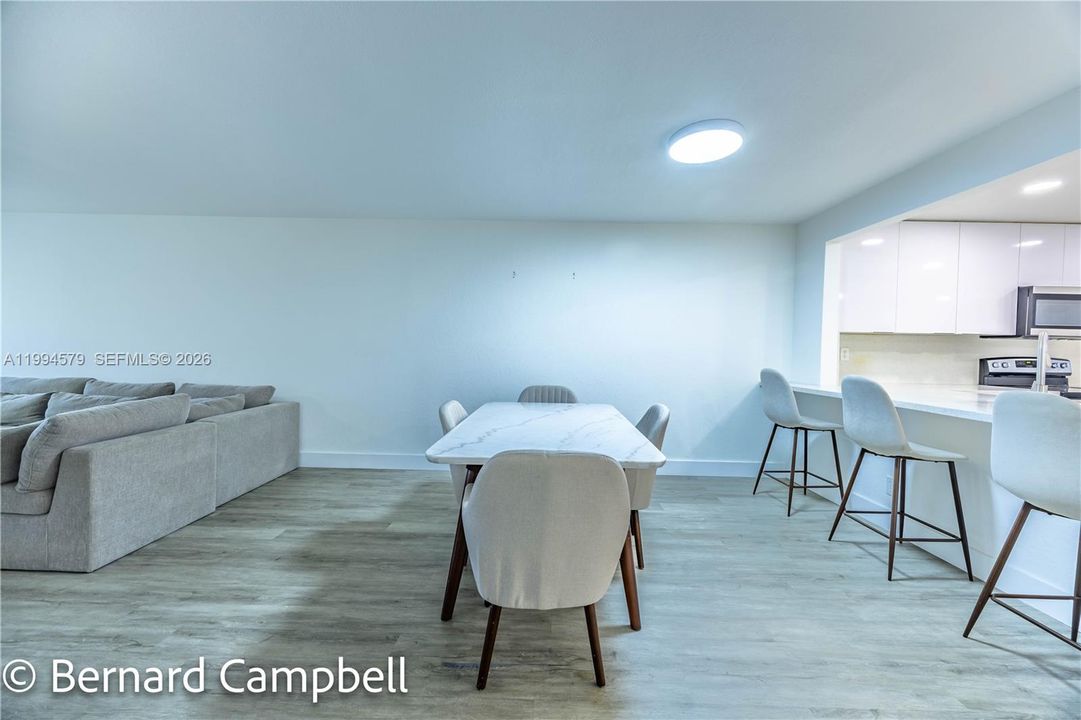 Activo con contrato: $190,000 (2 camas, 2 baños, 1370 Pies cuadrados)