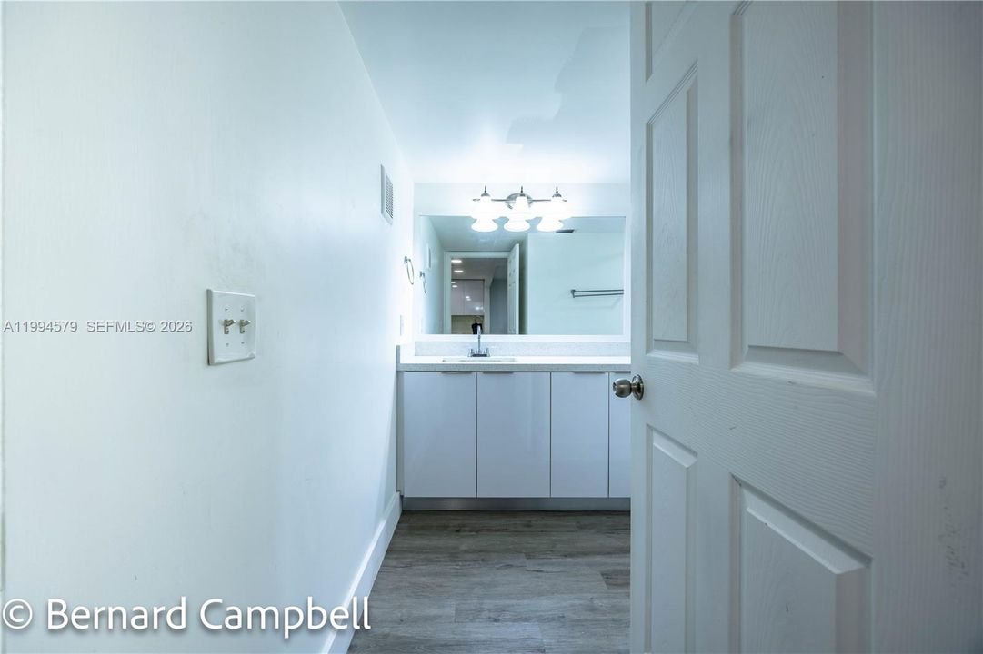 Activo con contrato: $190,000 (2 camas, 2 baños, 1370 Pies cuadrados)