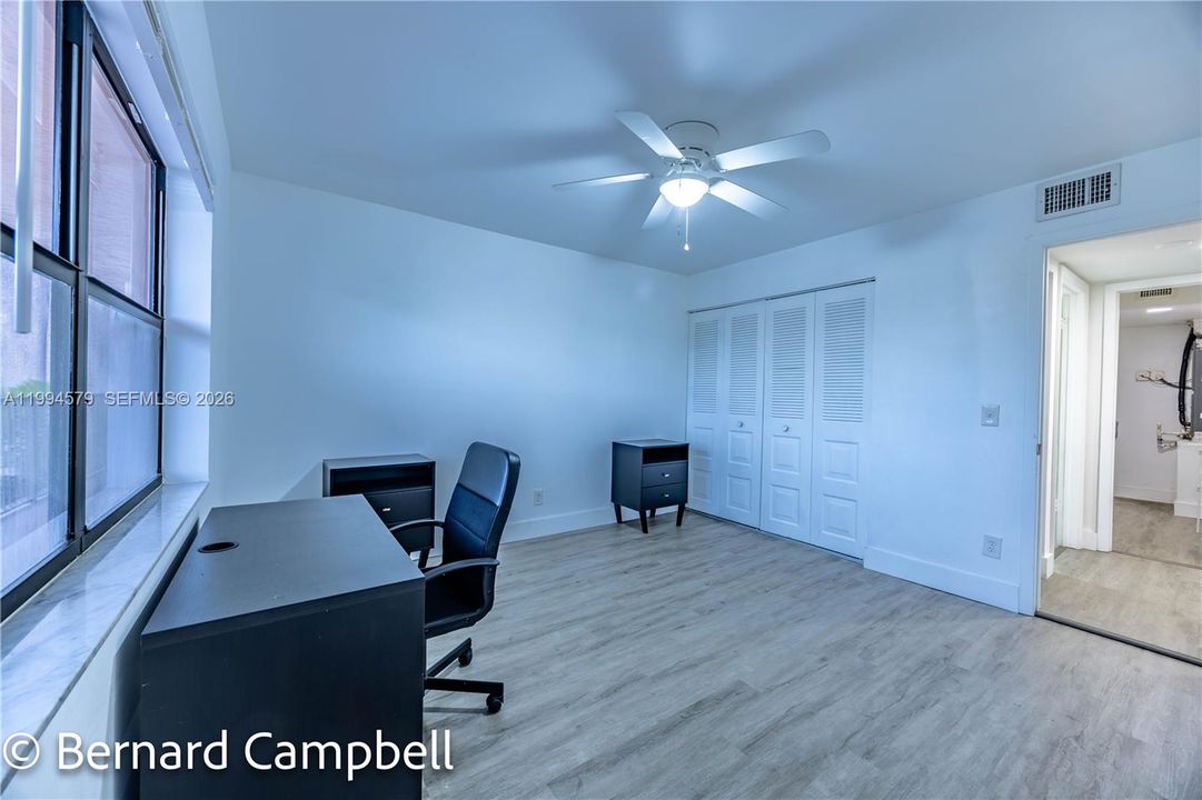 Activo con contrato: $190,000 (2 camas, 2 baños, 1370 Pies cuadrados)