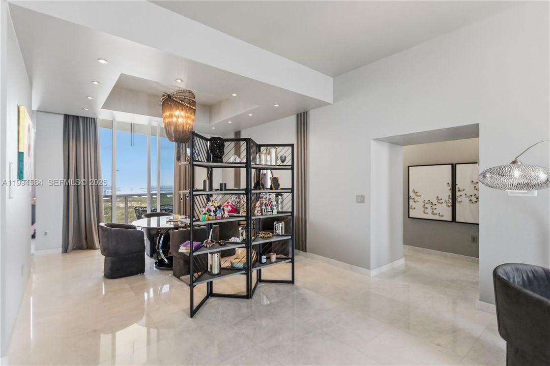 For Sale: $2,650,000 (3 beds, 3 baths, 2558 Square Feet)