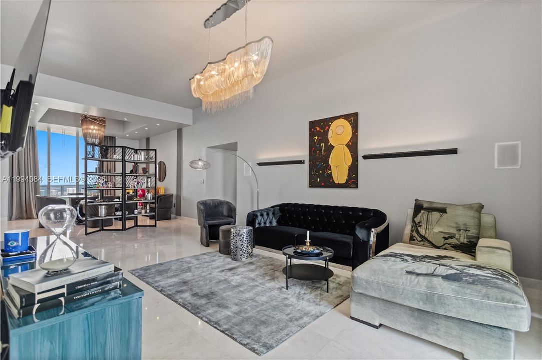 For Sale: $2,650,000 (3 beds, 3 baths, 2558 Square Feet)