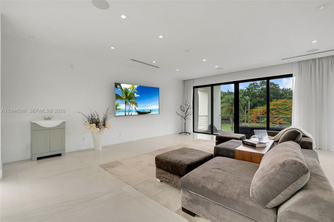 2nd floor family/entertainment area with direct exterior access