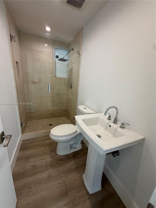 For Sale: $750,000 (2 beds, 2 baths, 1520 Square Feet)
