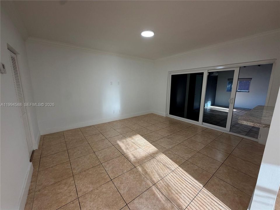 For Sale: $750,000 (2 beds, 2 baths, 1520 Square Feet)