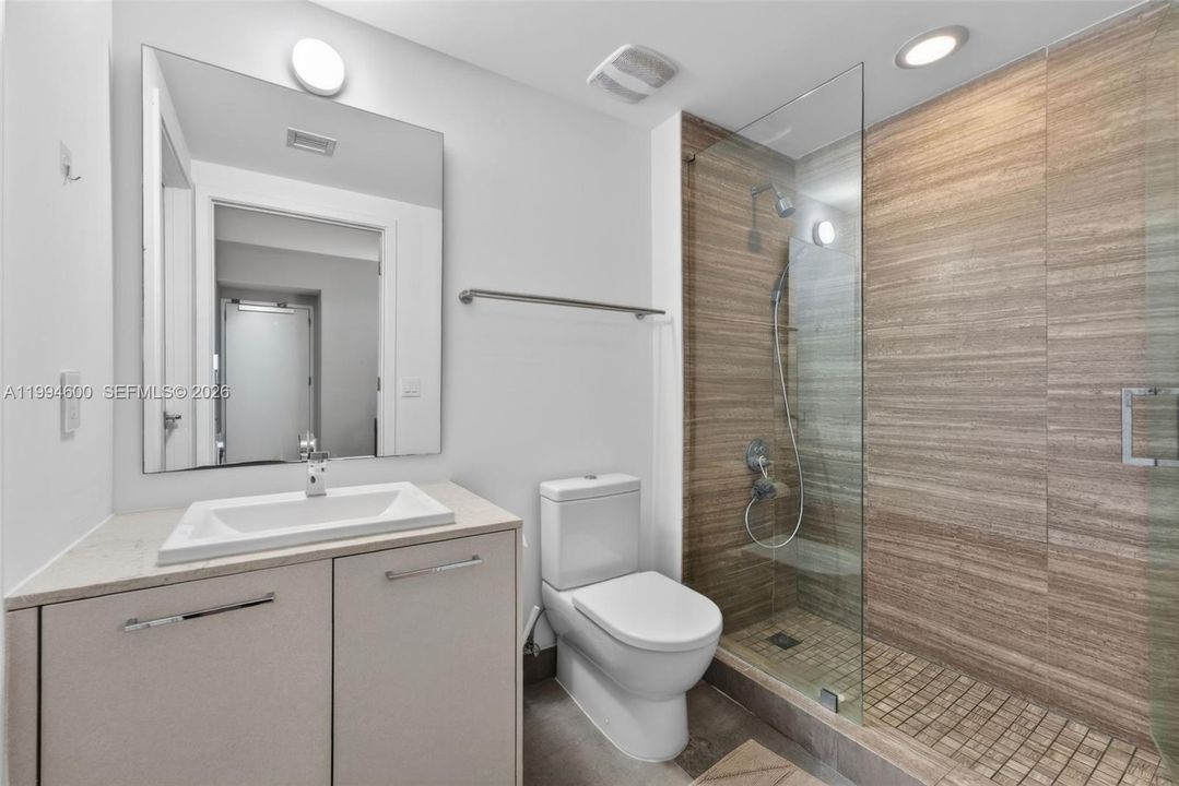 В аренду: $7,500 (2 спален, 3 ванн, 1283 Квадратных фут)