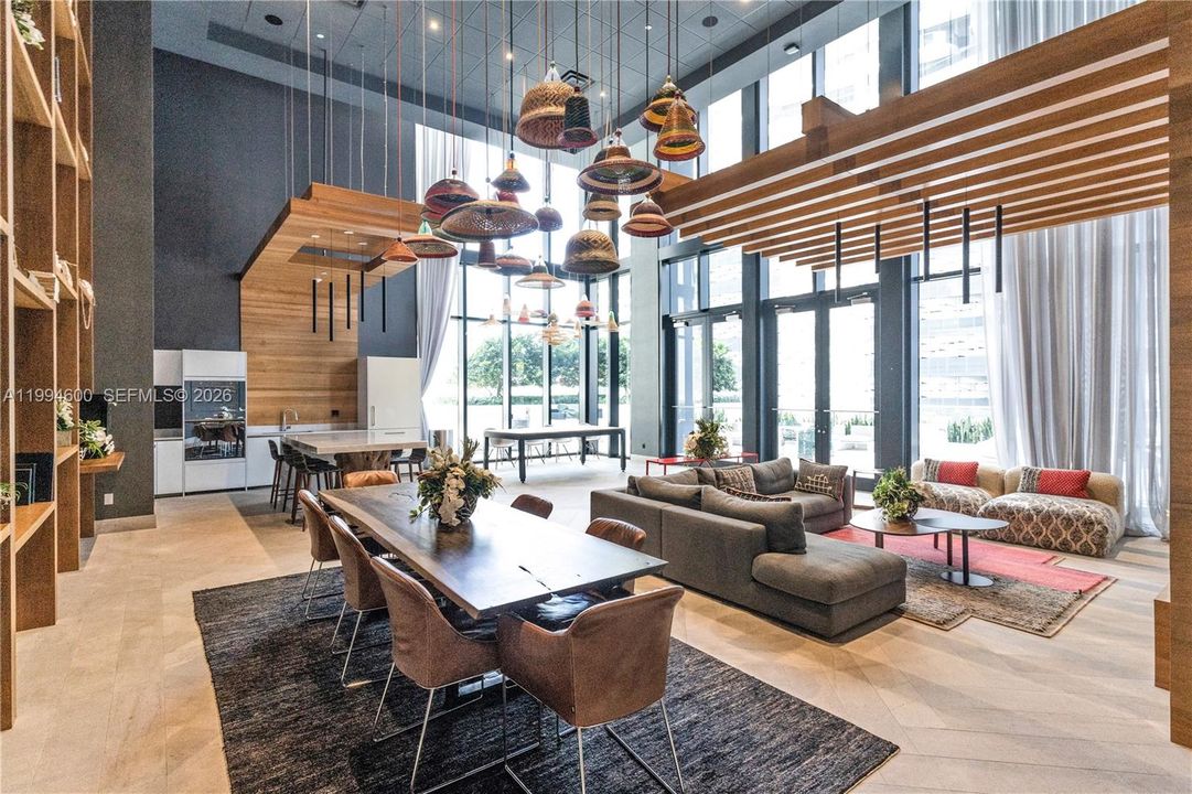 В аренду: $7,500 (2 спален, 3 ванн, 1283 Квадратных фут)