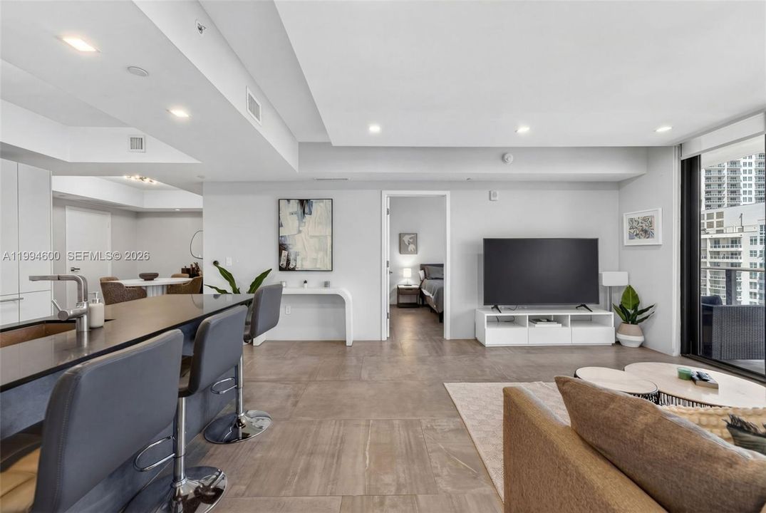 В аренду: $7,500 (2 спален, 3 ванн, 1283 Квадратных фут)