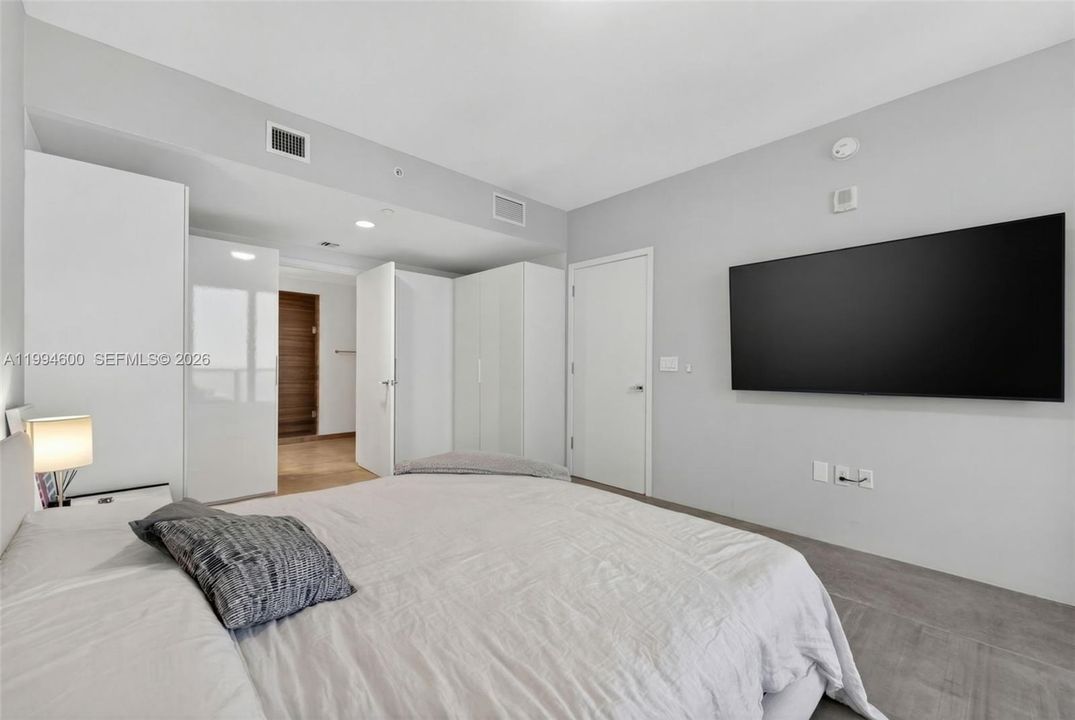 В аренду: $7,500 (2 спален, 3 ванн, 1283 Квадратных фут)