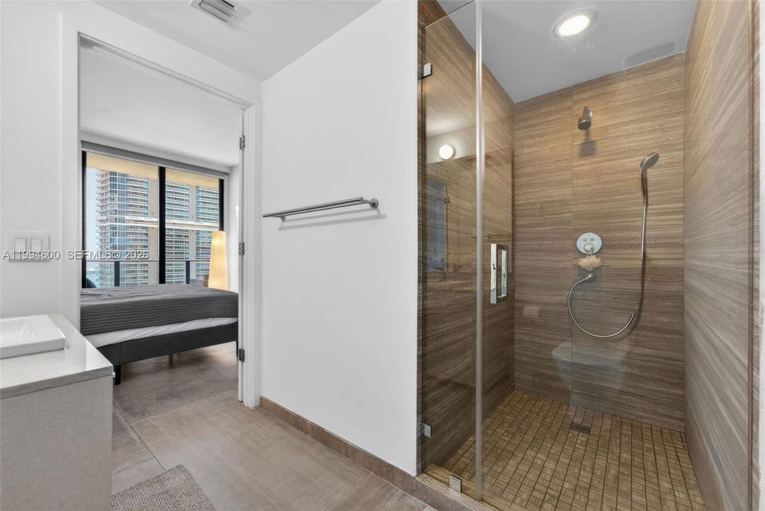 В аренду: $7,500 (2 спален, 3 ванн, 1283 Квадратных фут)