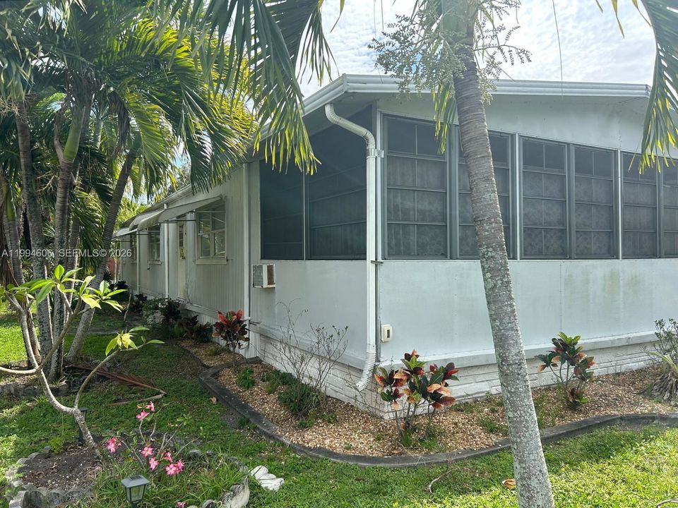 En Venta: $60,000 (2 camas, 2 baños, 1500 Pies cuadrados)