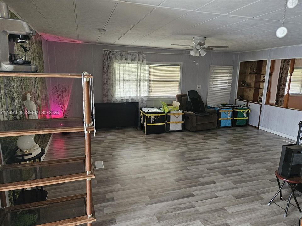 En Venta: $60,000 (2 camas, 2 baños, 1500 Pies cuadrados)