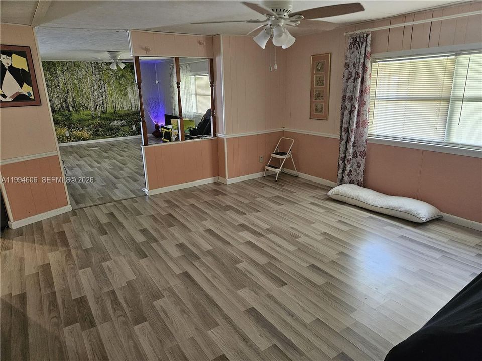 En Venta: $60,000 (2 camas, 2 baños, 1500 Pies cuadrados)